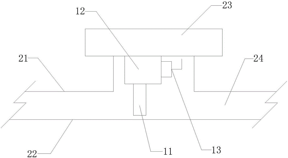 Double layer conveying equipment wireless leakage detector and leakage detection system thereof