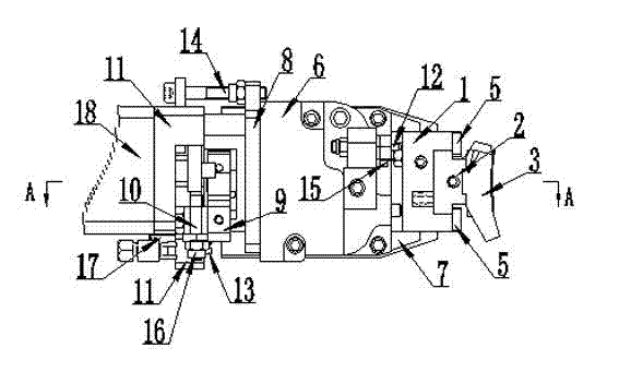 Circular knitting machine density regulating device with inductive alarm mechanism