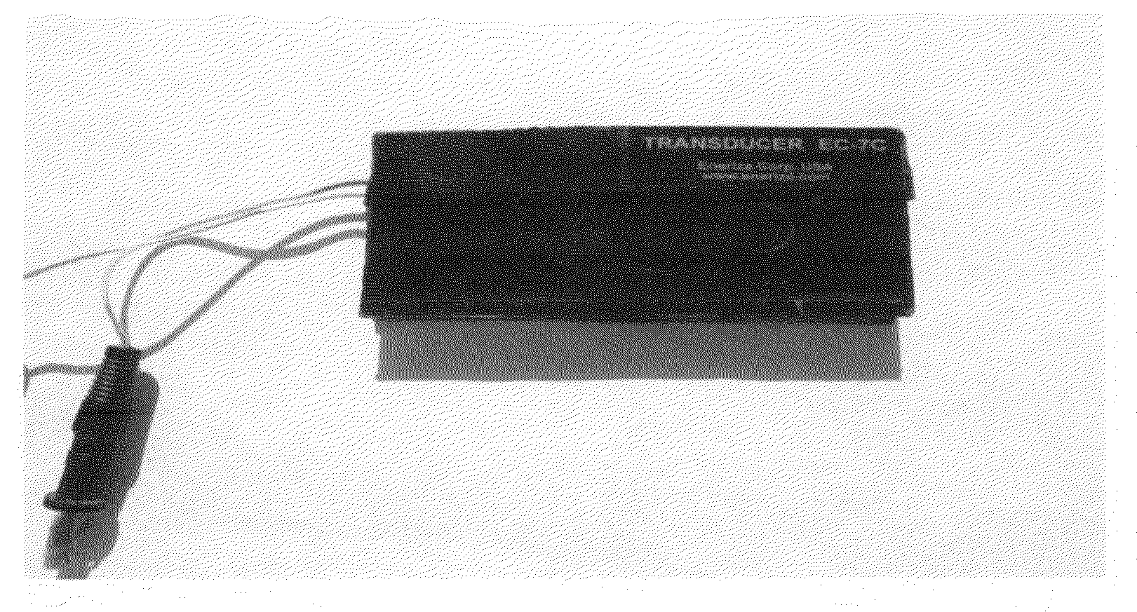 Method and device for rapid non-destructive quality control of powdered materials