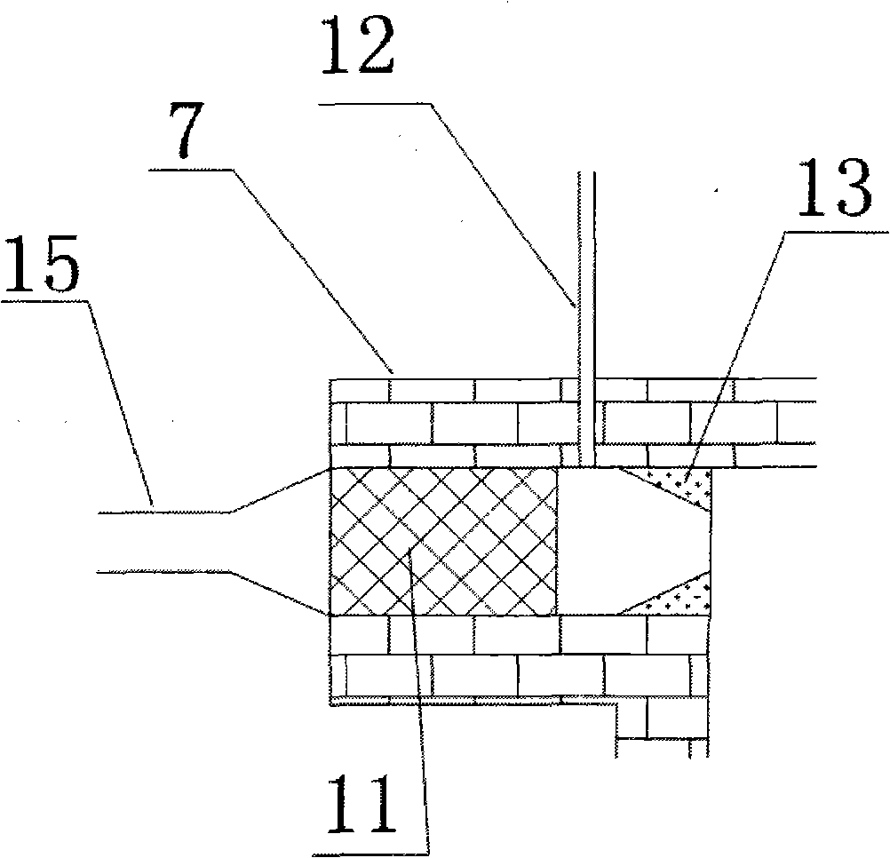 Heat accumulating type heating furnace with smoke backflow