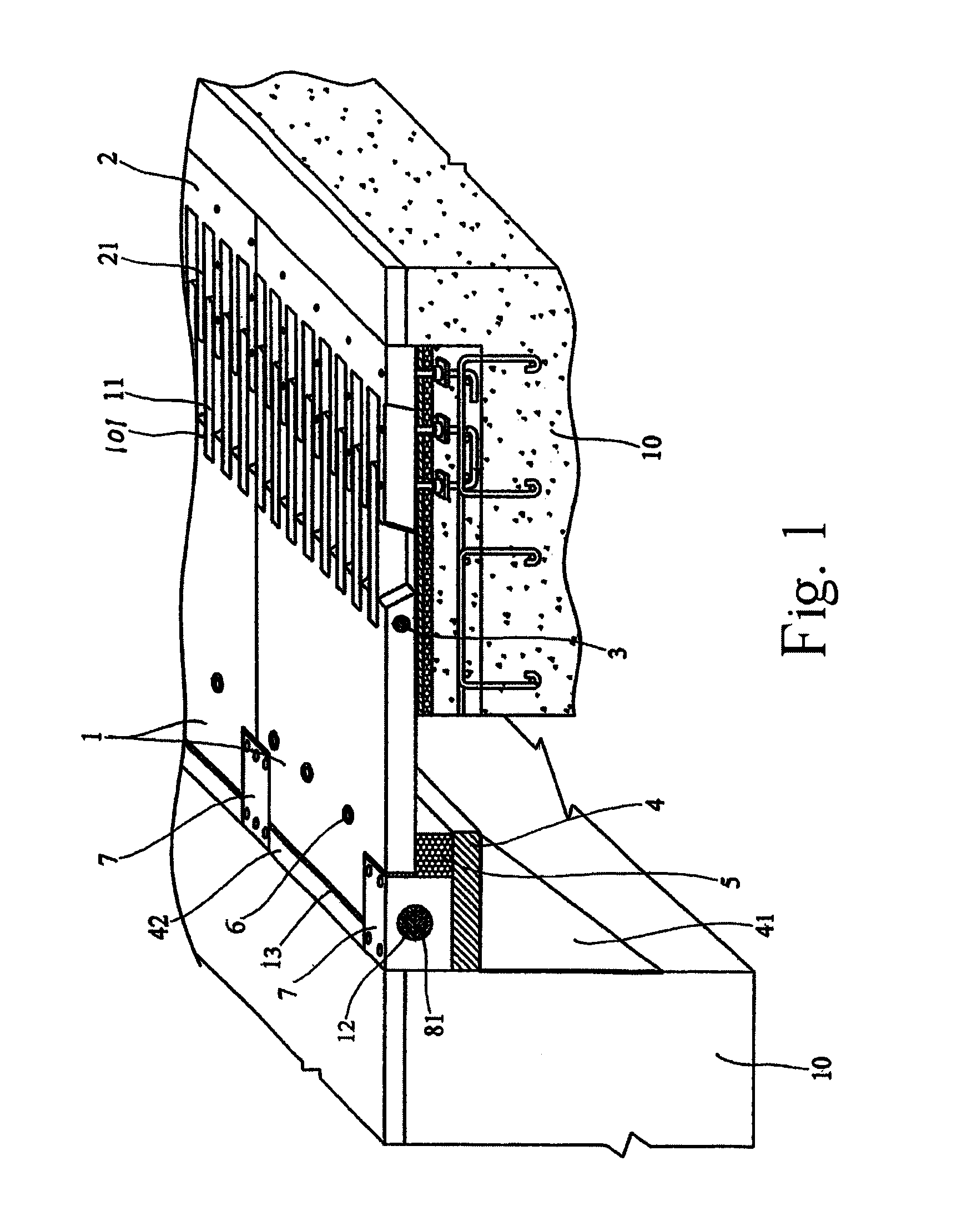 Large resisting distortion comb-type bridge expansion joint