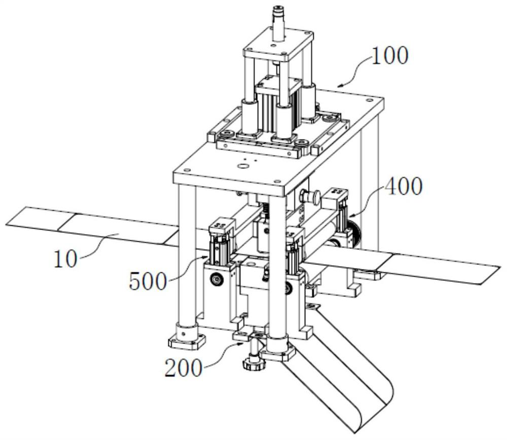 Strip slitting device and strip slitting method