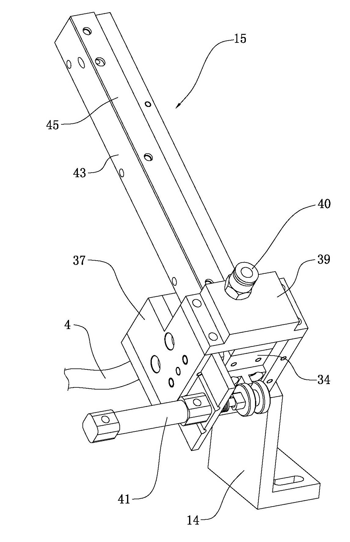 Full-automatic riveting machine