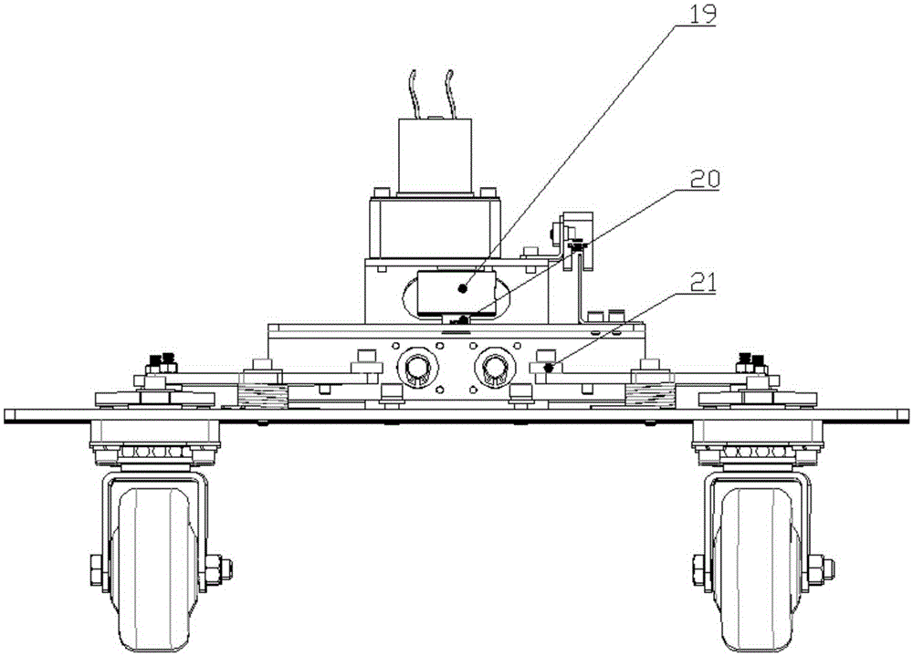 Automatic reversing carrying vehicle