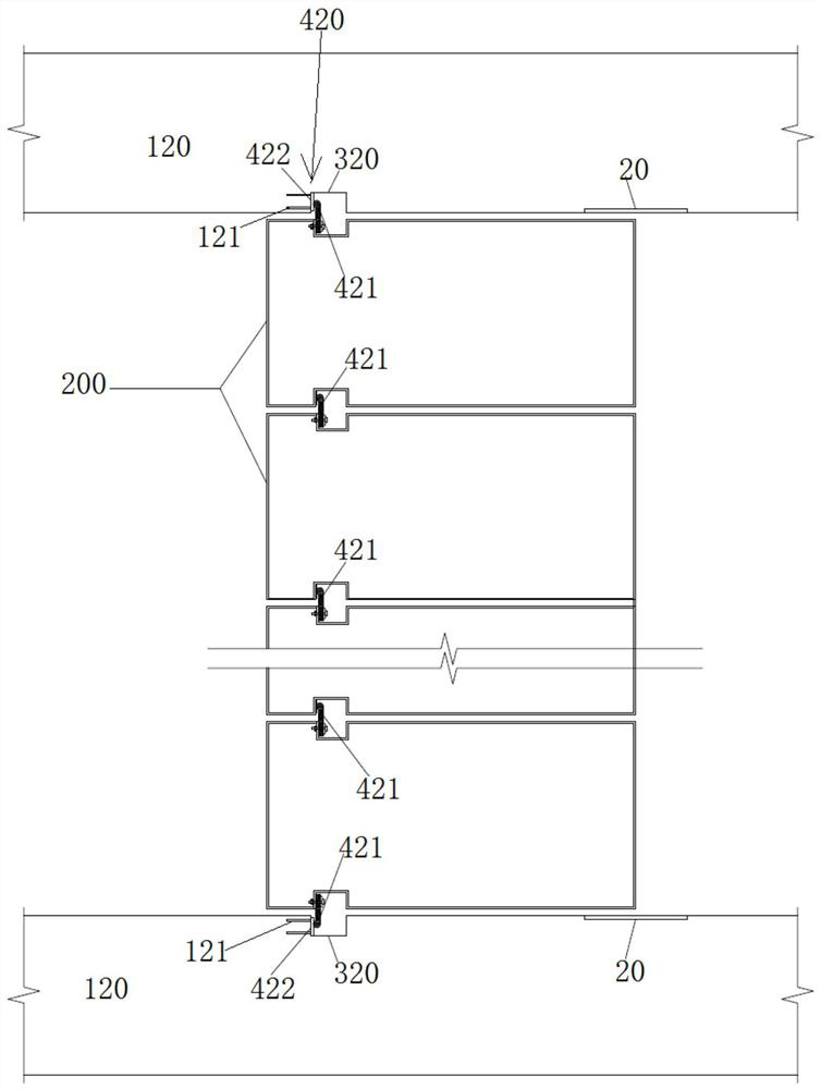 Access door for large-span lock chamber