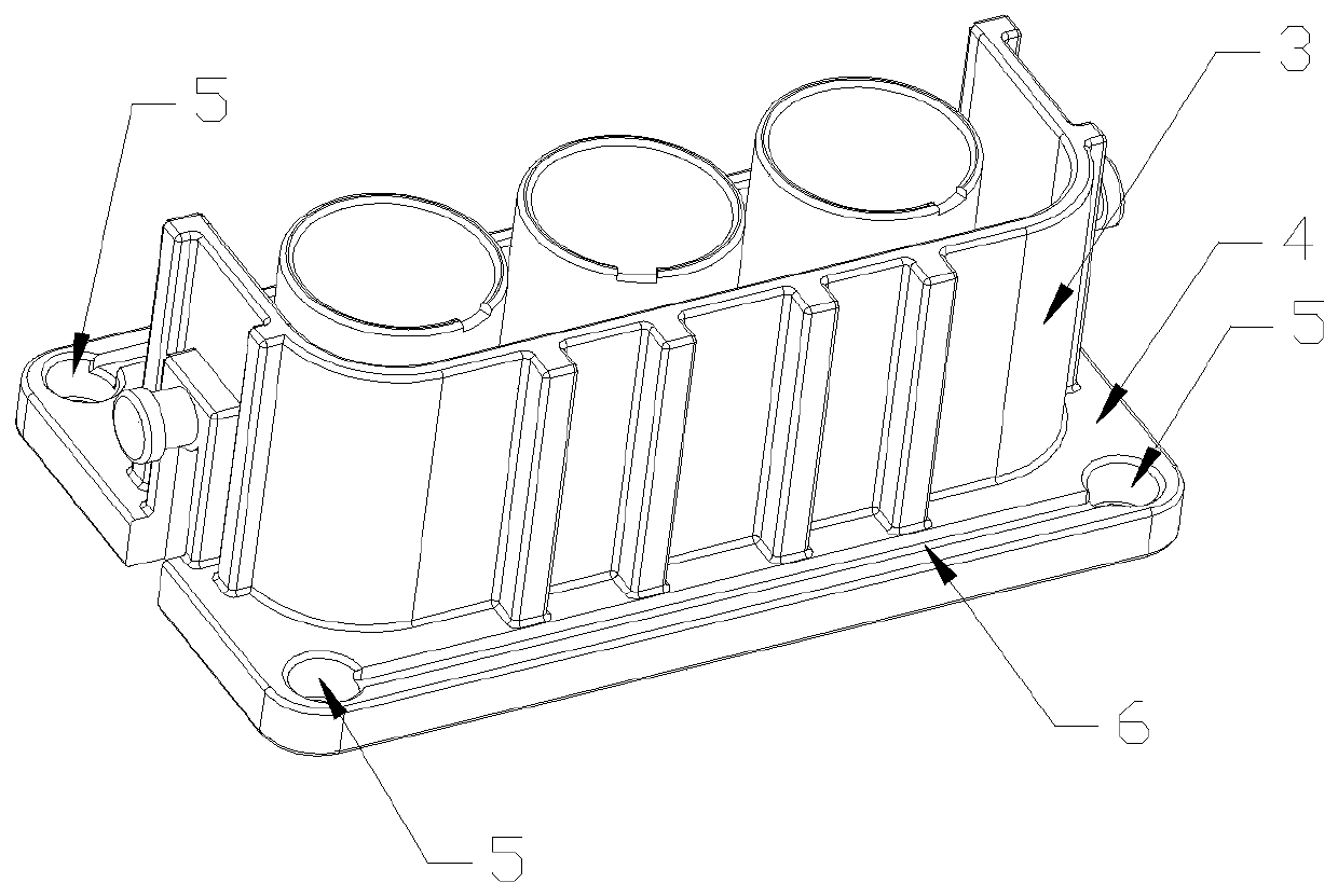 Anti-warping structure for injection molding piece