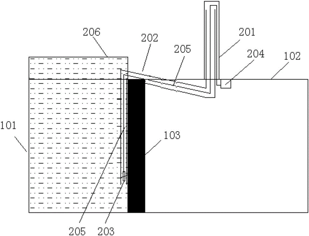 Water level monitoring device and method of underground reservoir with large gushing water volume