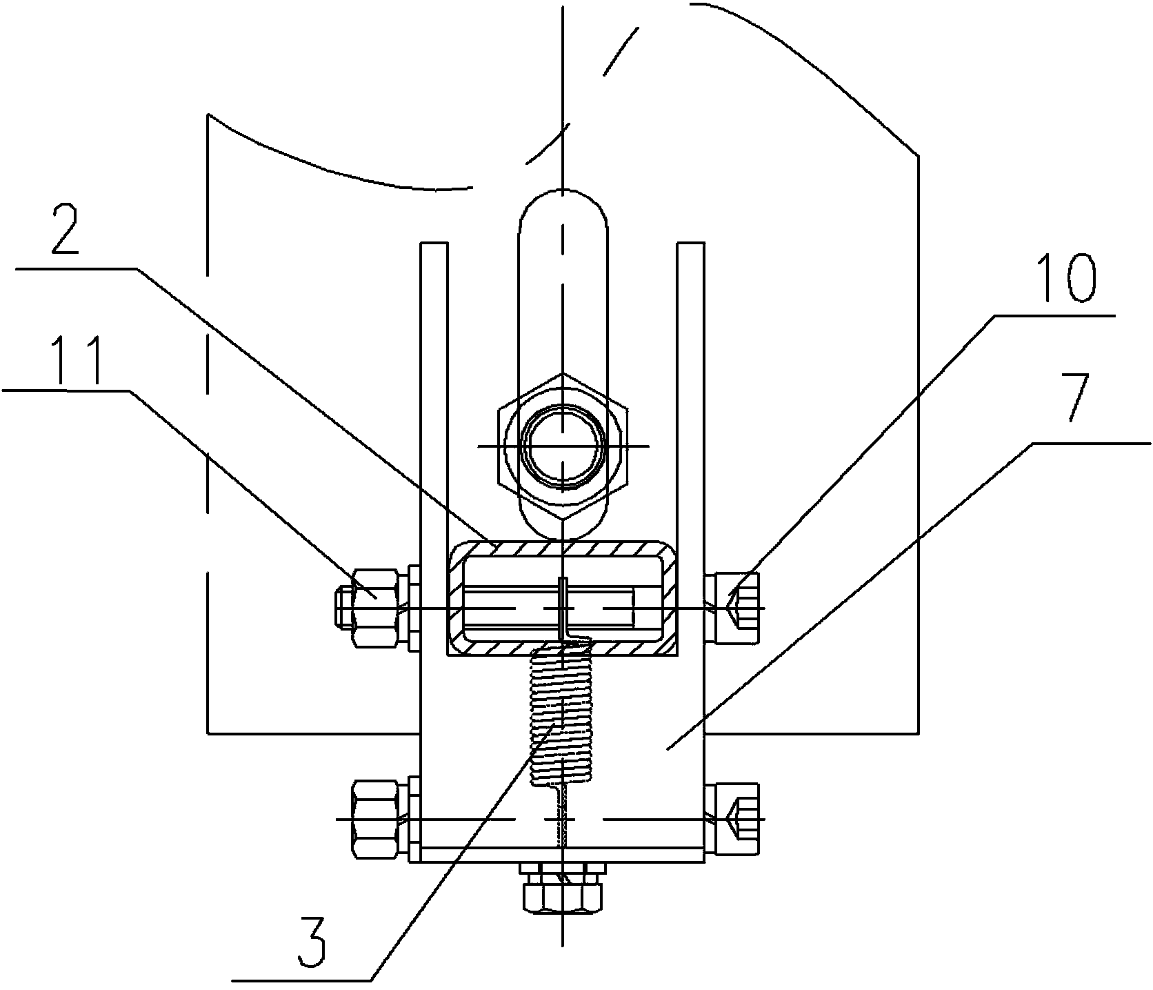 Overload protecting structure of material pushing mechanism