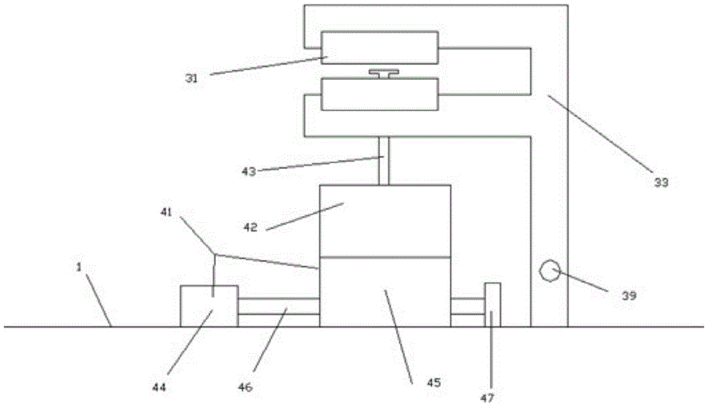 A plate processing device capable of avoiding wrinkles on the surface of the plate