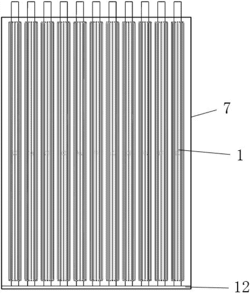 A tapered and diverging nozzle type heat pipe solar water heater