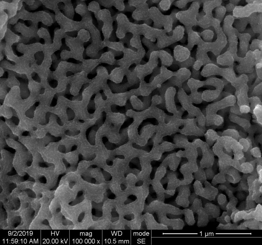 Copper-copper oxide integrated negative electrode for lithium ion battery based on hollow tubular three-dimensional nanoporous structure and preparation method