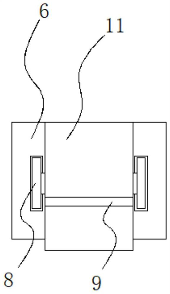 Equivalent feeding and dumping device capable of adjusting conveying capacity