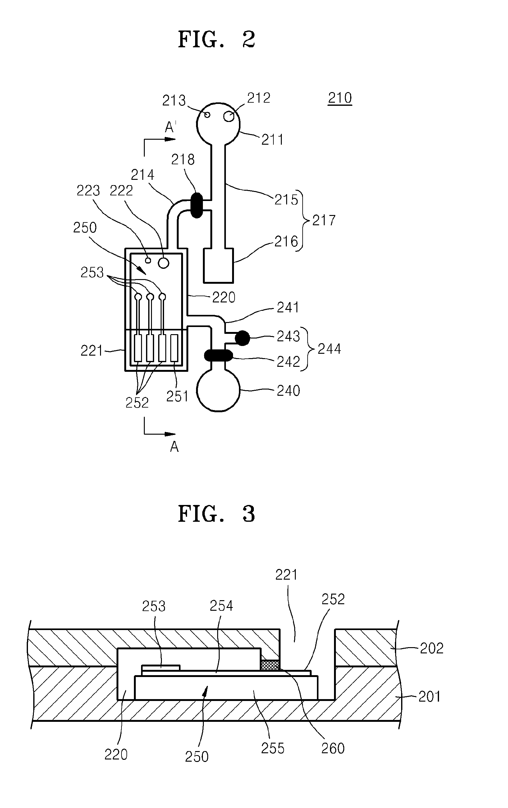 Disc-shaped microfluidic device capable of detecting electrolytes included in specimen by using electrochemical method