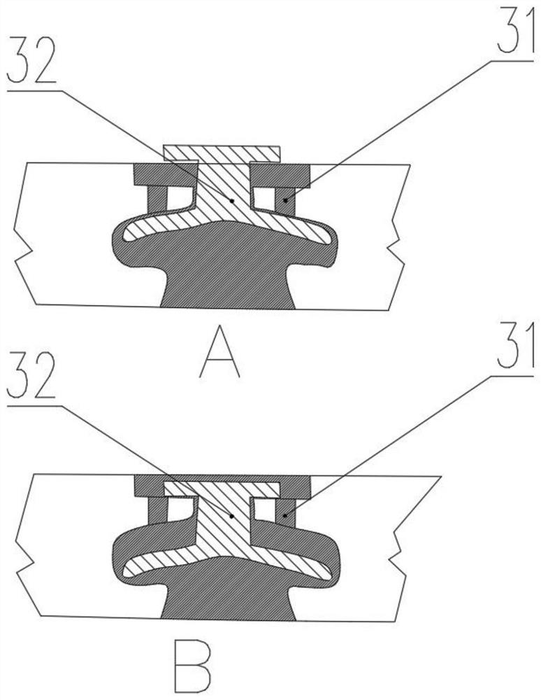 Comfortable foaming EVA slipper and manufacturing process