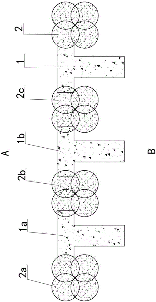 Closed enclosure system comprising supporting piles with specially-shaped sections and construction method thereof