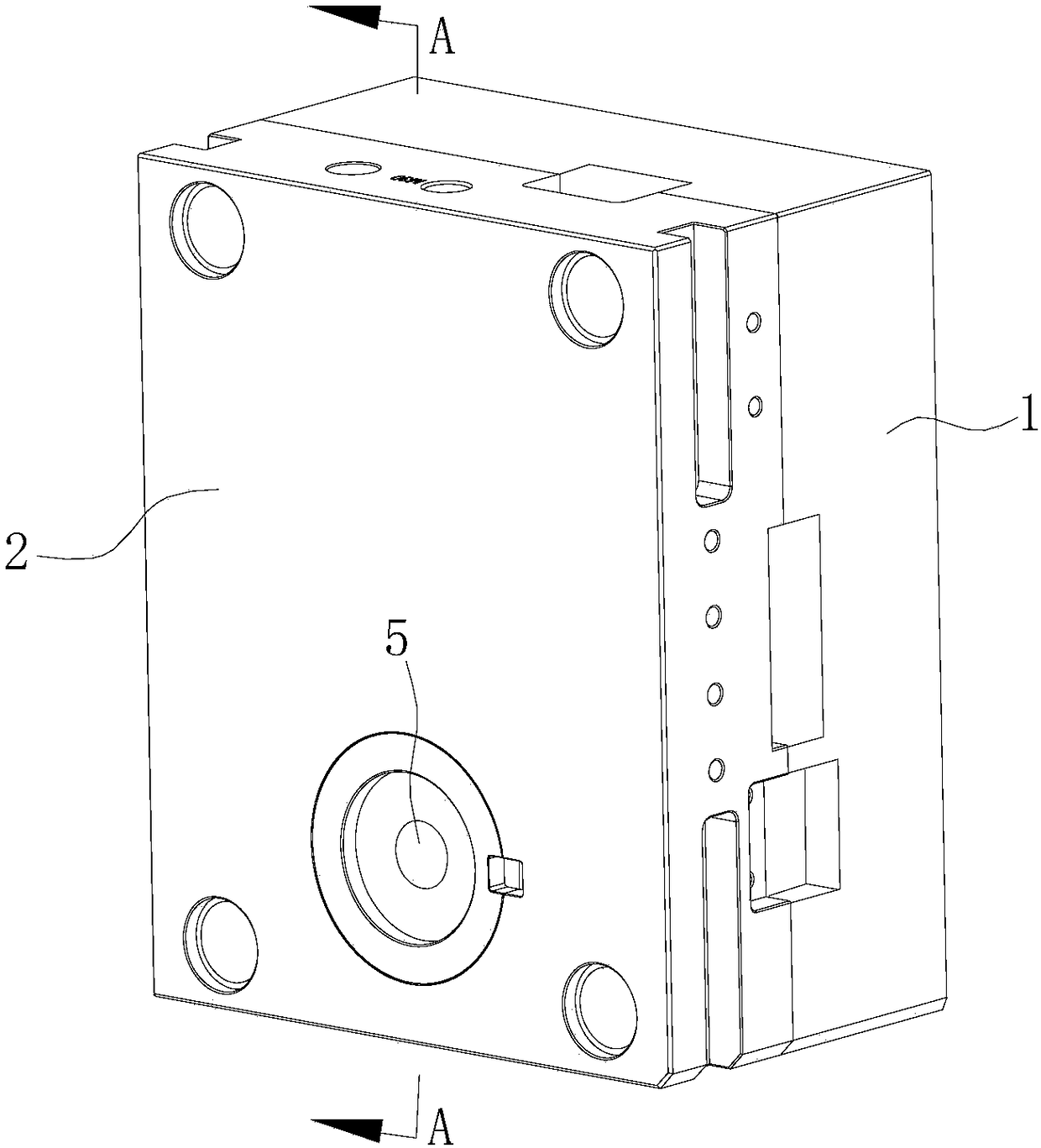 Pressure casting mould and pressure casting device