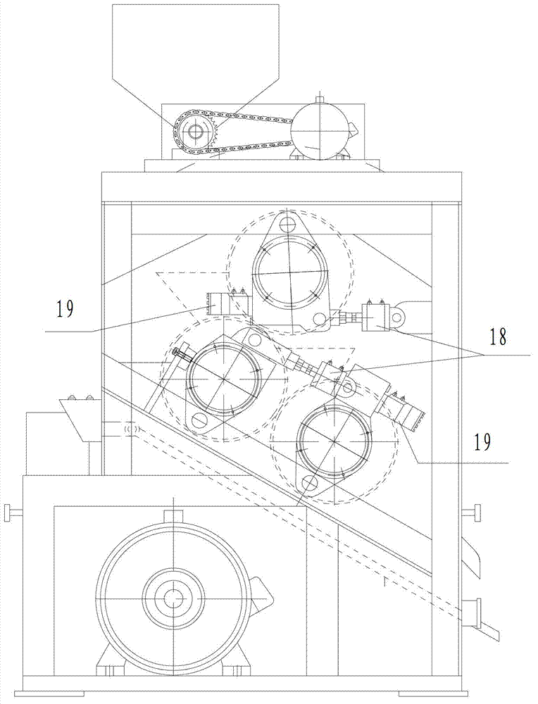 Vertical type material-falling-preventing three-roll grinder and material grinding method