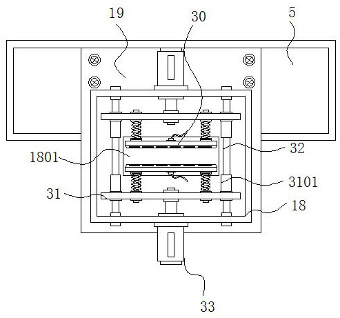 Automatic packaging machine with convenient feeding function