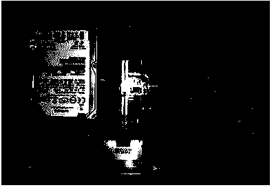 Visual navigation path recognition system of grain combine harvester