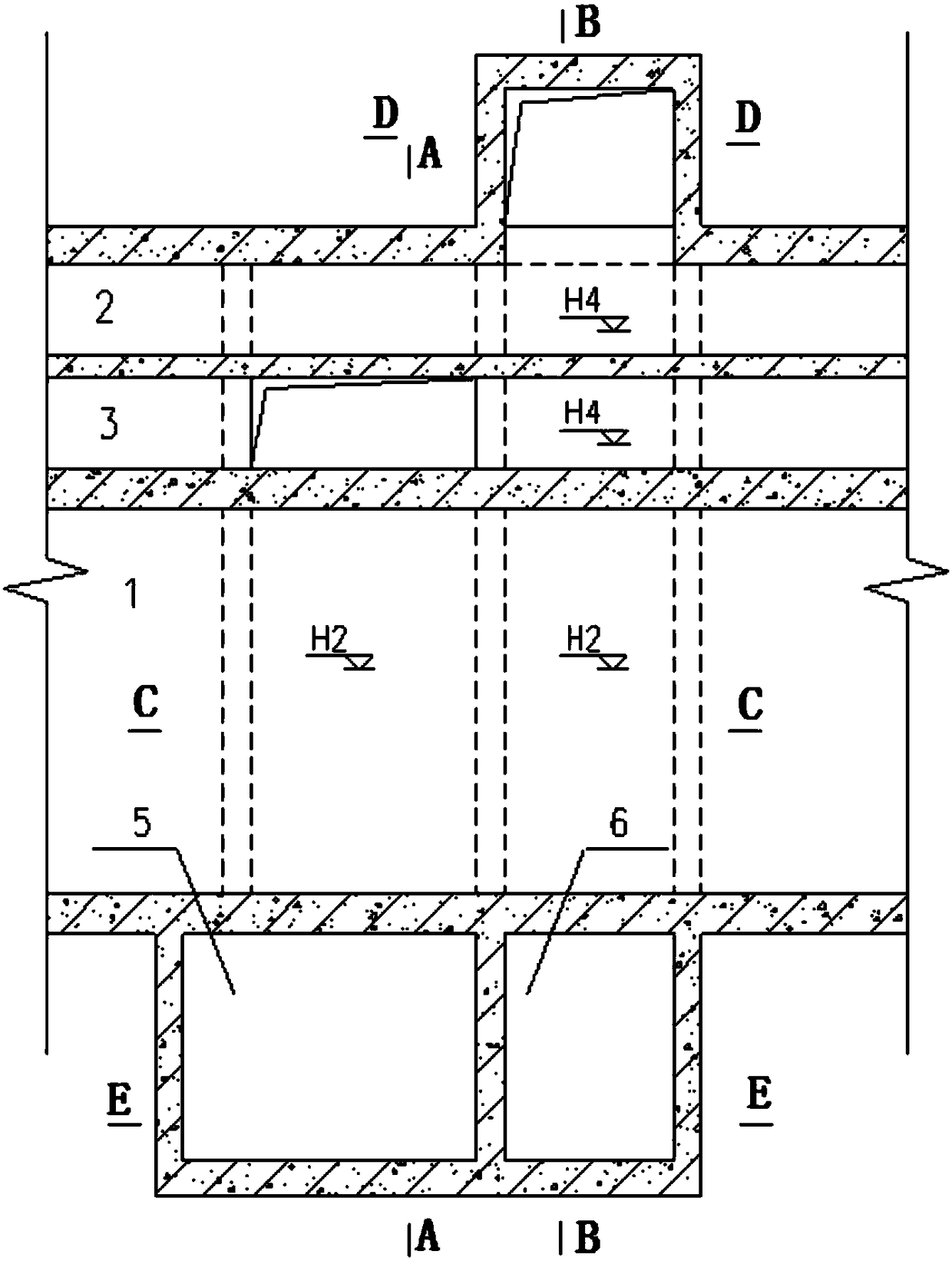 Flow-dividing transferring opening for utility tunnel drainage cabin