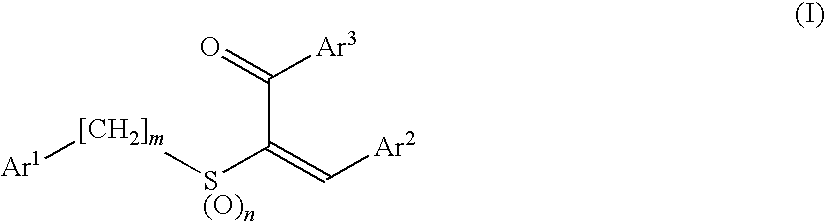 Sulfide, sulfoxide and sulfone chalcone analogues, derivatives thereof and therapeutic uses thereof