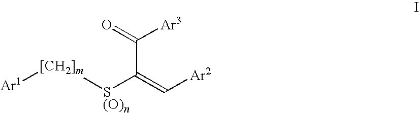 Sulfide, sulfoxide and sulfone chalcone analogues, derivatives thereof and therapeutic uses thereof