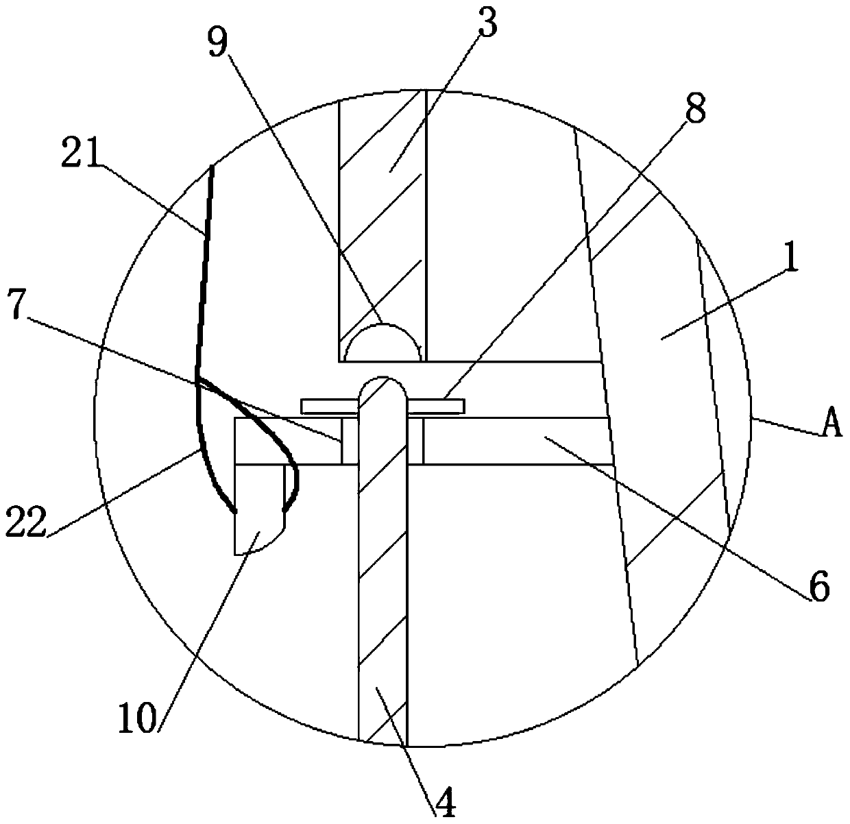 Solid waste treatment device applied to kitchen