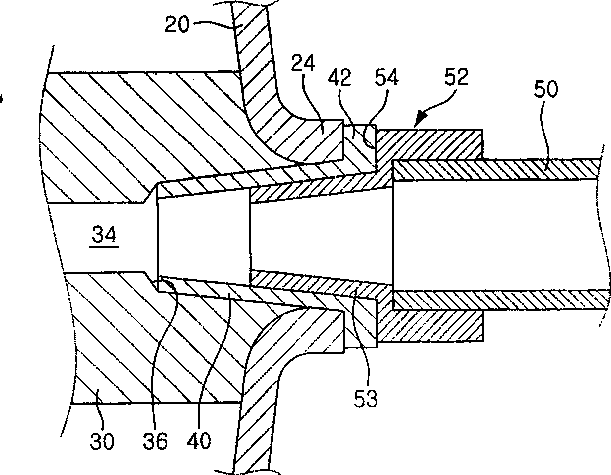 Sucking pipe connection structure of rotary compressor