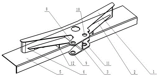 A 100% modern urban tram upper articulated mount