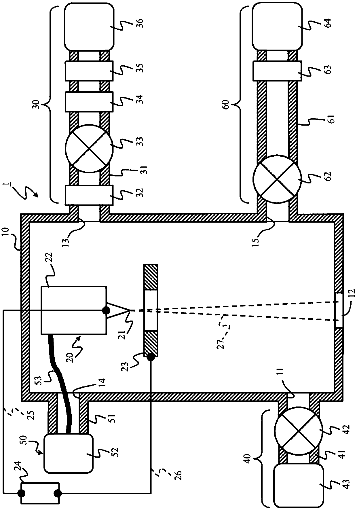 Ion beam device and method for cleaning gas field ion source