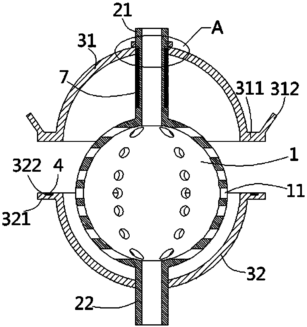 Spherical draining and water-collecting device for hydraulic mining