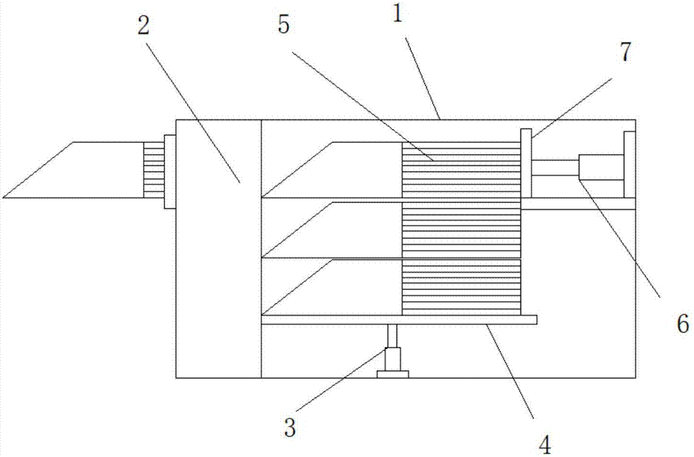 Automatic tool changing device for numerical-control machine