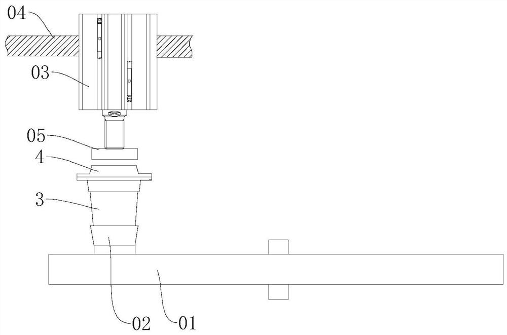 Capping device for automatic fruit juicing vending machine