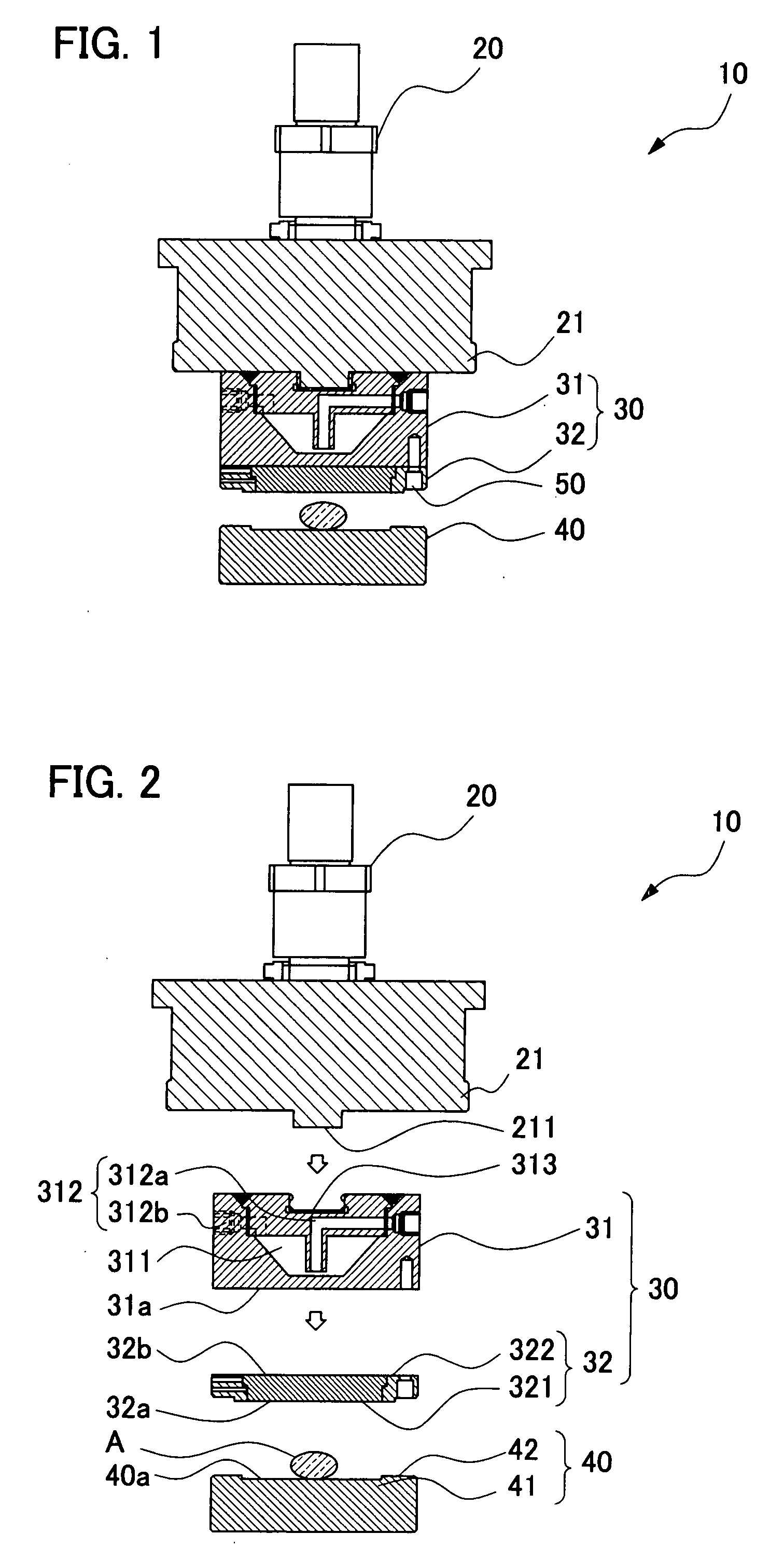 Glass forming apparatus and glass forming method