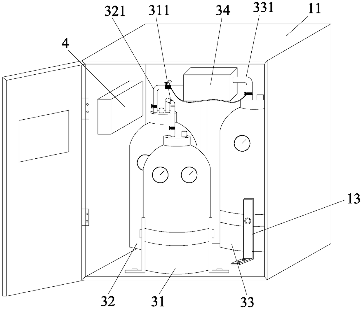 Compressed air foam-based intelligent fire-fighting device for externally-floating-top crude oil storage tank