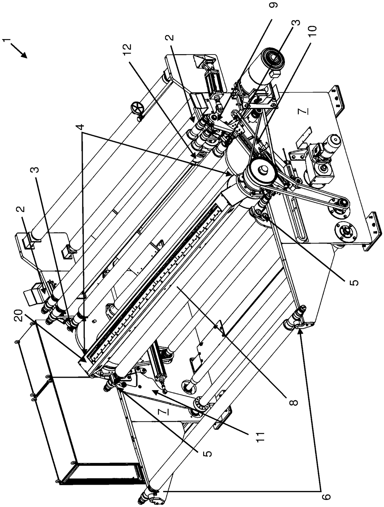 Cutting device for a nonwoven fabric winder and method for same