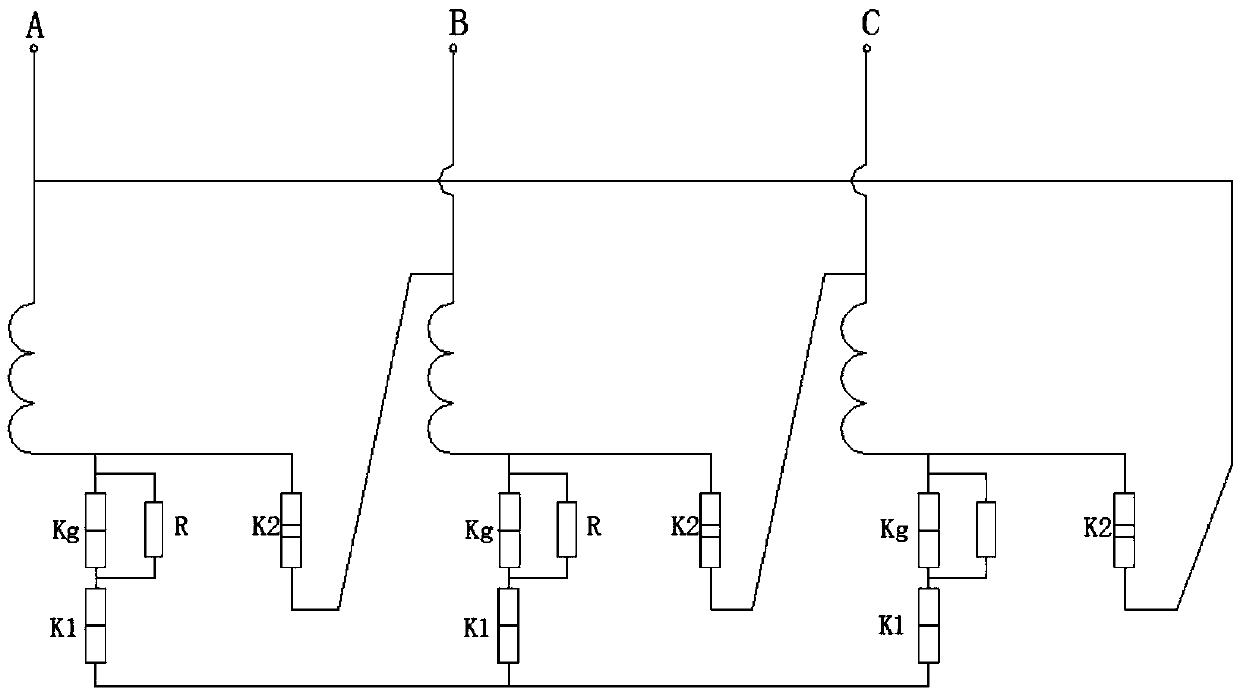 A lightning protection type on-load capacity regulating transformer and on-load capacity regulating switch