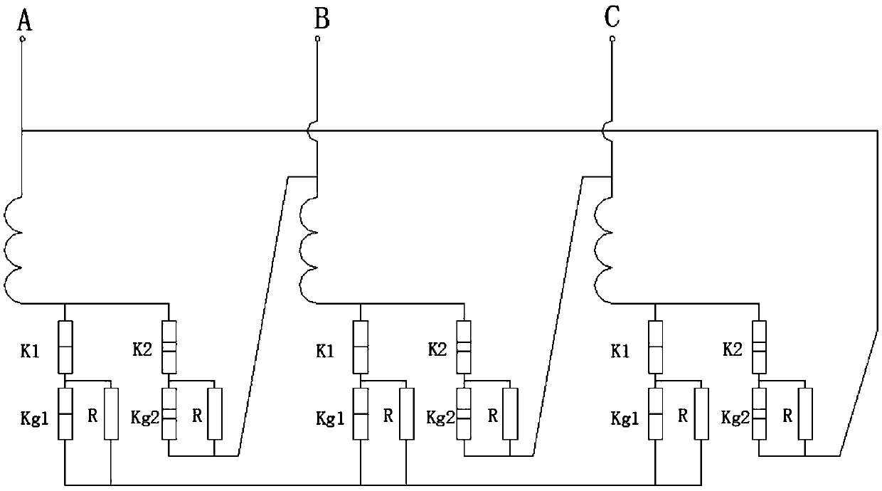 A lightning protection type on-load capacity regulating transformer and on-load capacity regulating switch