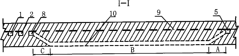 Bidirectional U-shaped coal-mining method of thick coal bed by gateway layout along stability layer