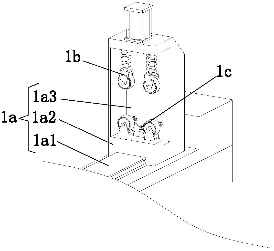 Automatic bamboo green scraping device