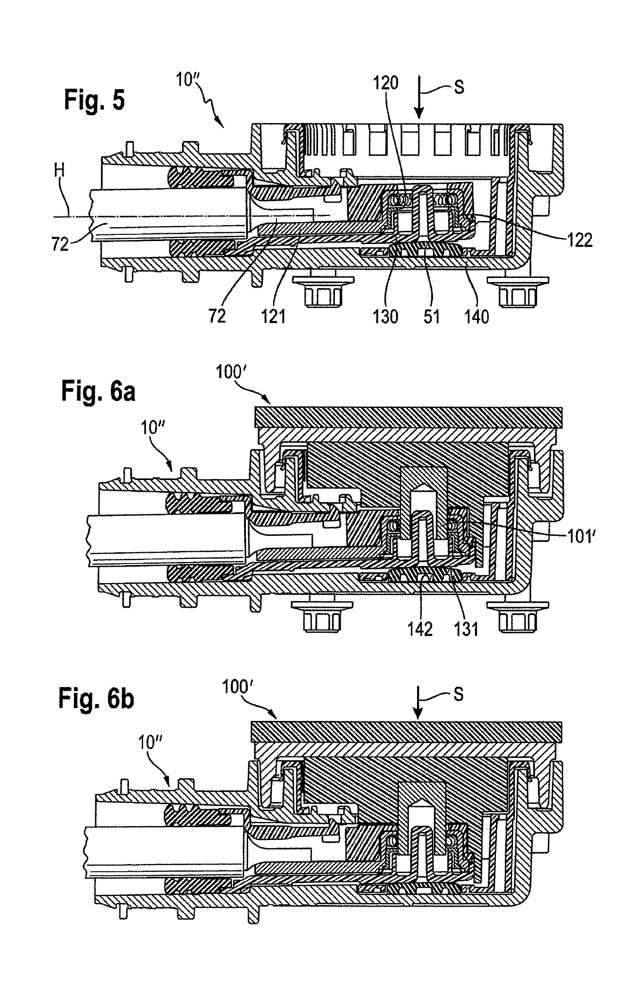 Plug connector with damping element