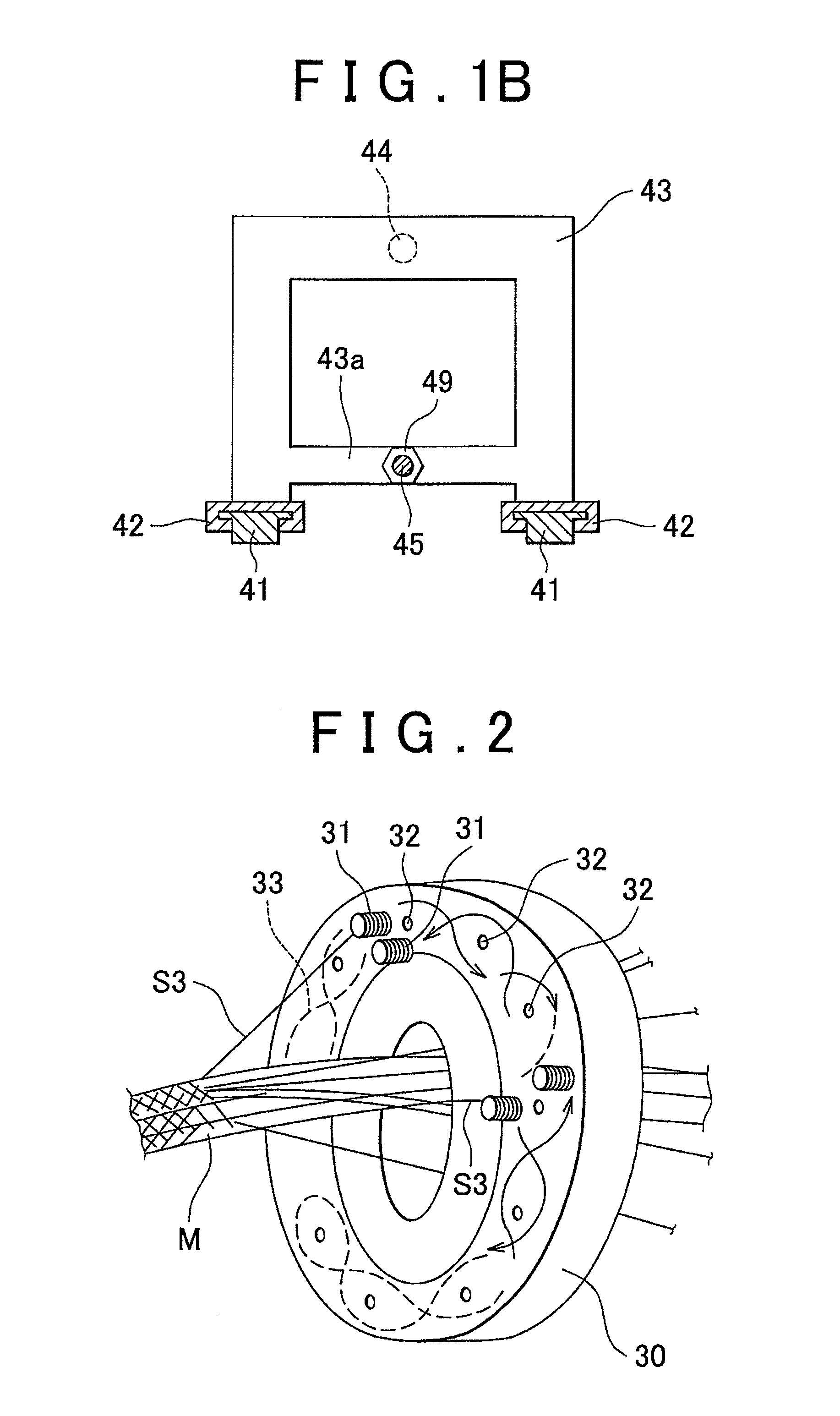 Yarn layer forming apparatus, yarn layer forming method, and method of manufacturing fiber-reinforced member