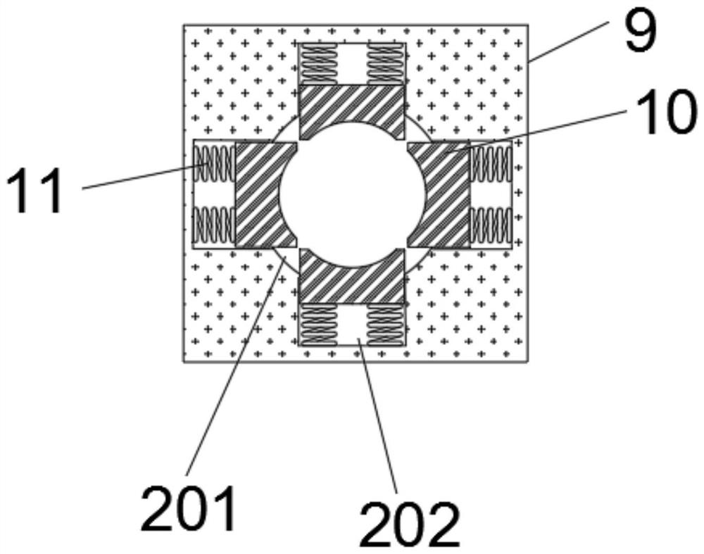 Winding mechanism used for accommodating cables with different cable diameters