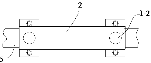 Inverse magnetostrictive effect-based suspender tension sensor and tension measuring method thereof