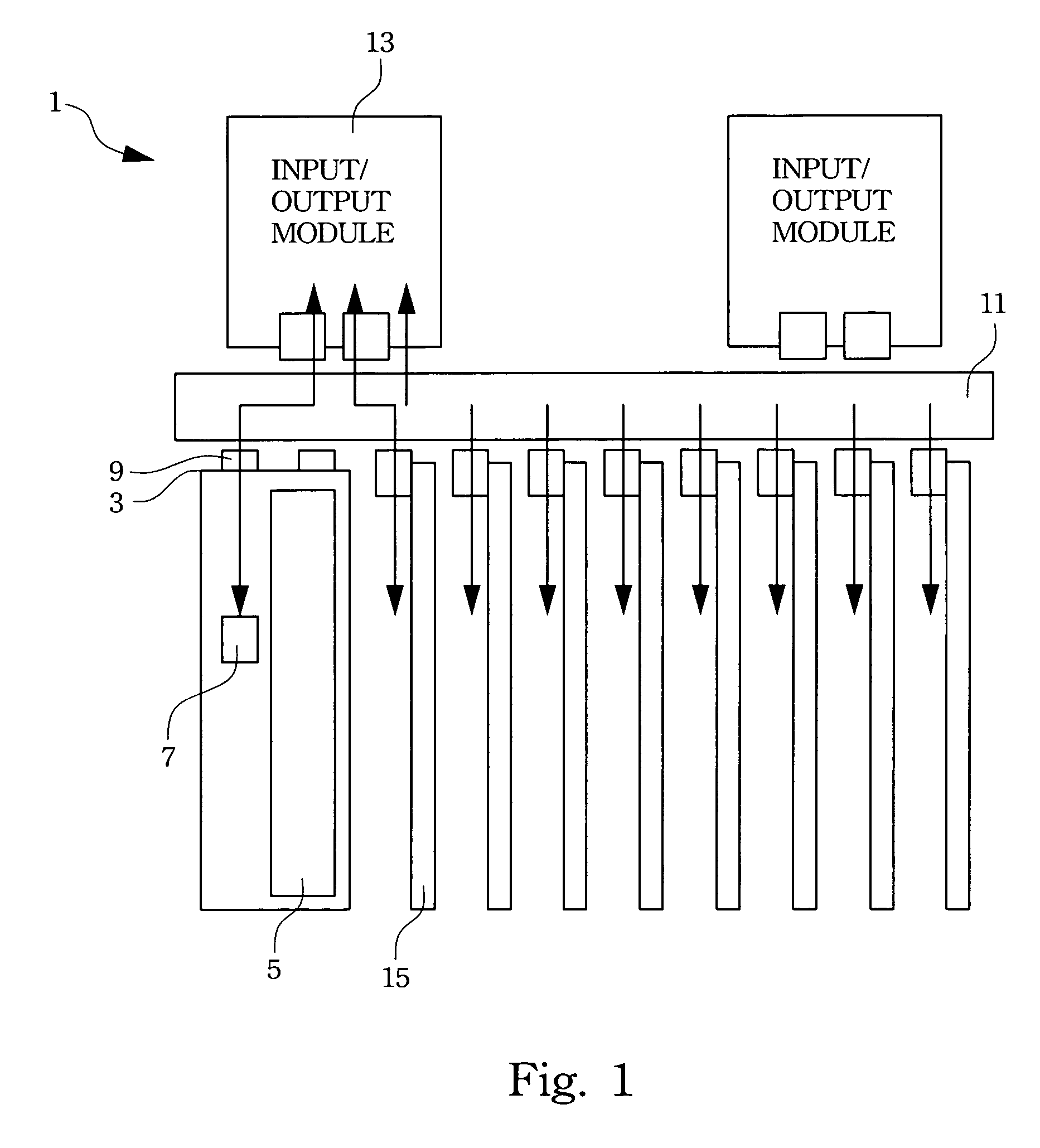 Expandable storage apparatus for blade server system