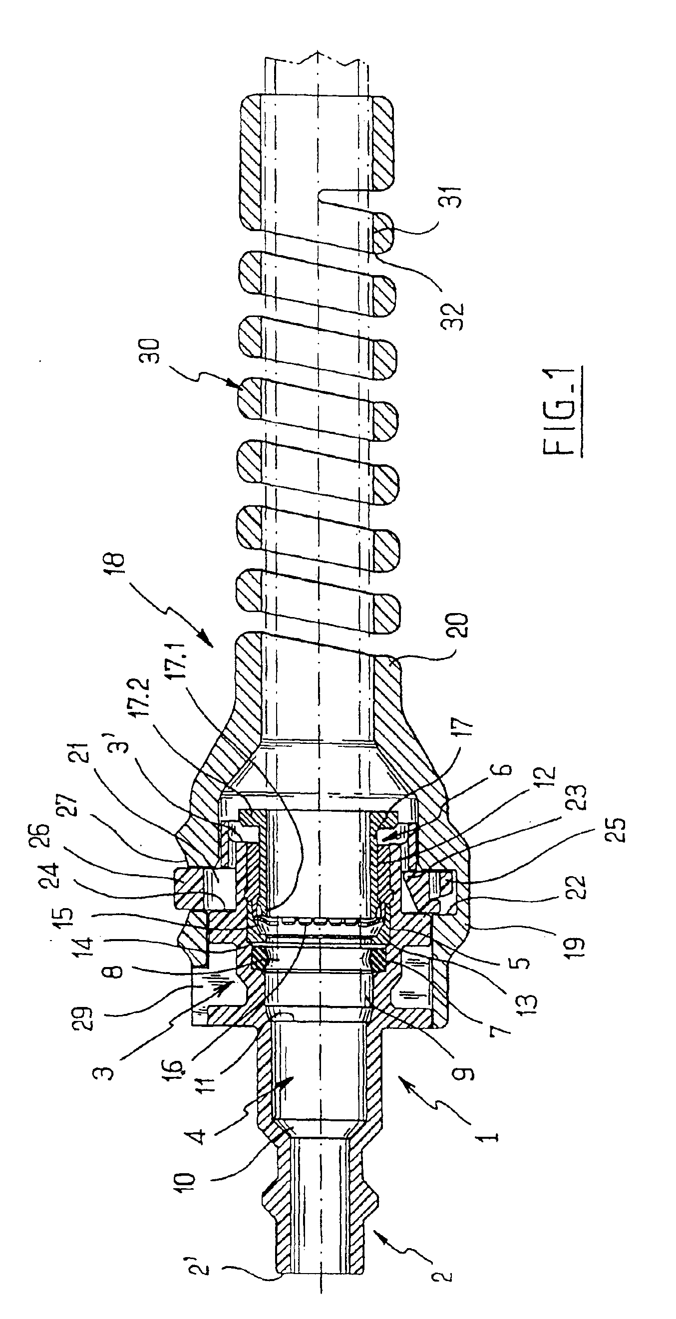 Connecting device comprising means for instantaneous connection of a pipe end to a member and means for protecting the connection