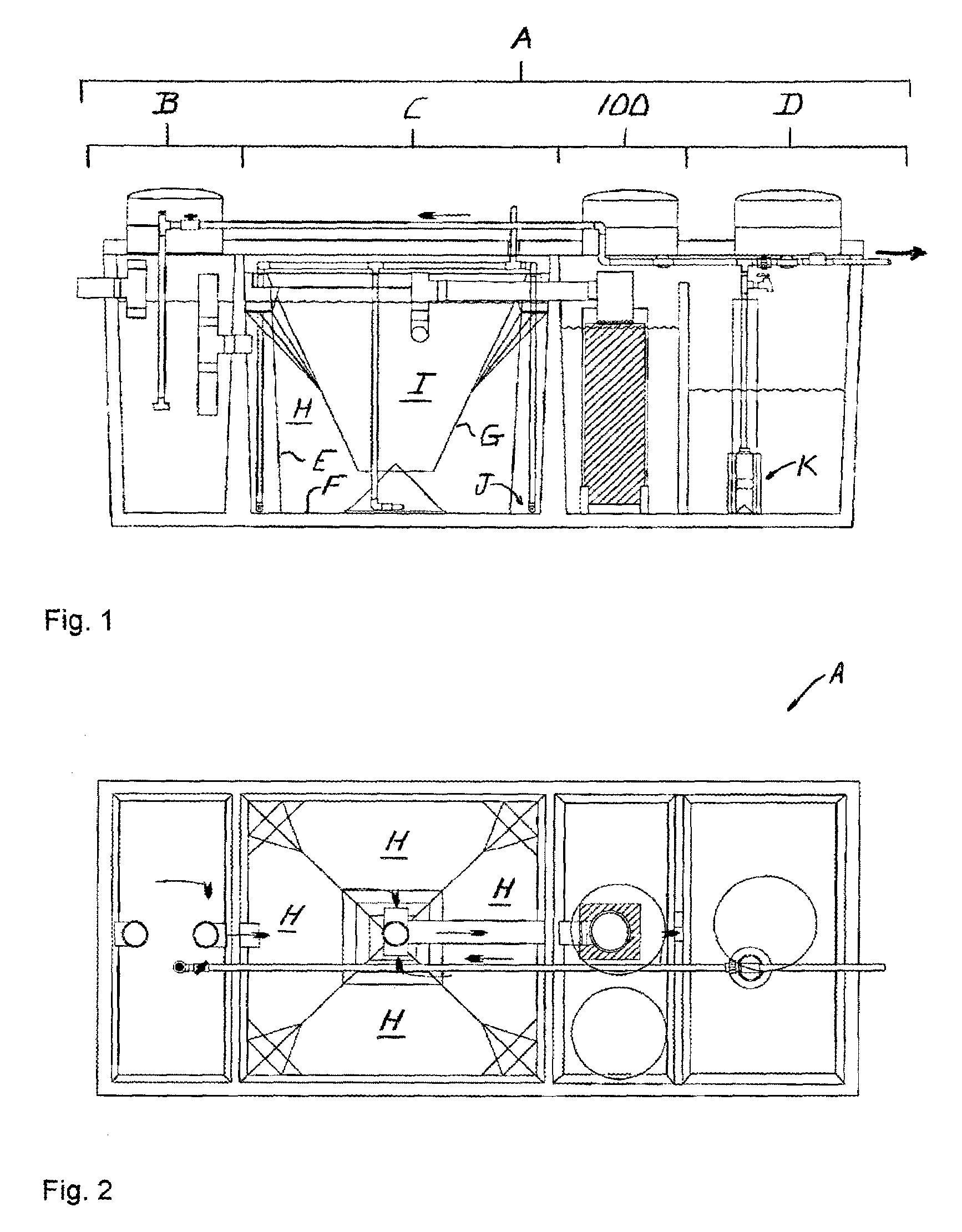 Apparatus for denitrifying wastewater