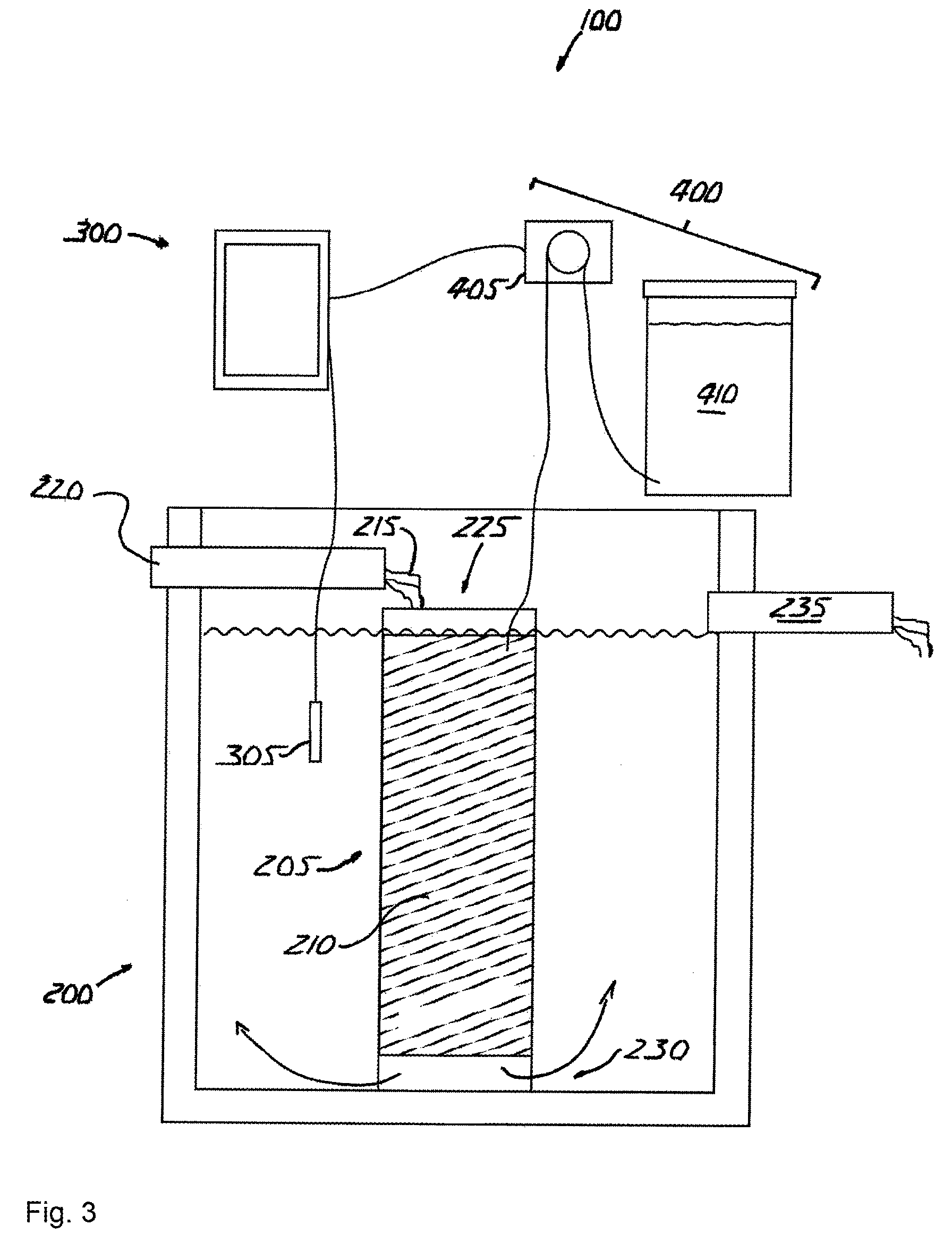 Apparatus for denitrifying wastewater