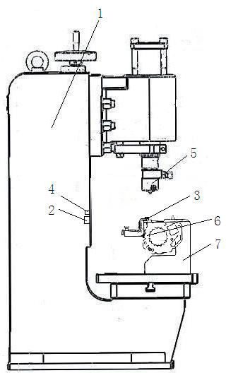 Riveting pressure detection device