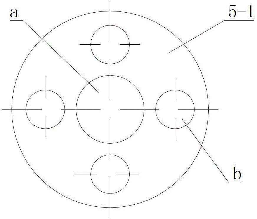 Rotary compressor with compression pump separated from motor